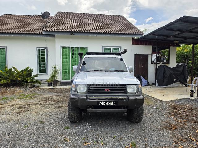 2000 Mitsubishi PAJERO 2.4 (M) - 3
