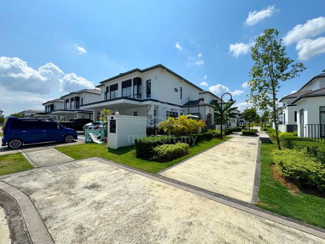 END LOT 2 Tingkat Teres Avenham Garden Type B Eco Grandeur Puncak Alam 1