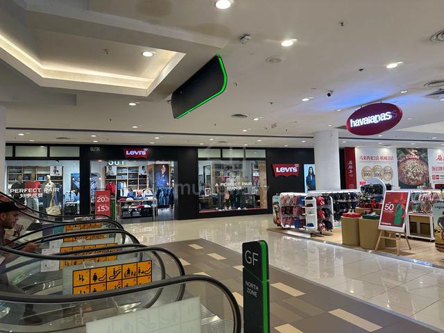 Queensbay mall retail lot near escalator crowded spot ground floor 1