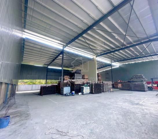 Freehold Industrial Factory For Sale at Tanjong Minyak Bukit Rambai 1