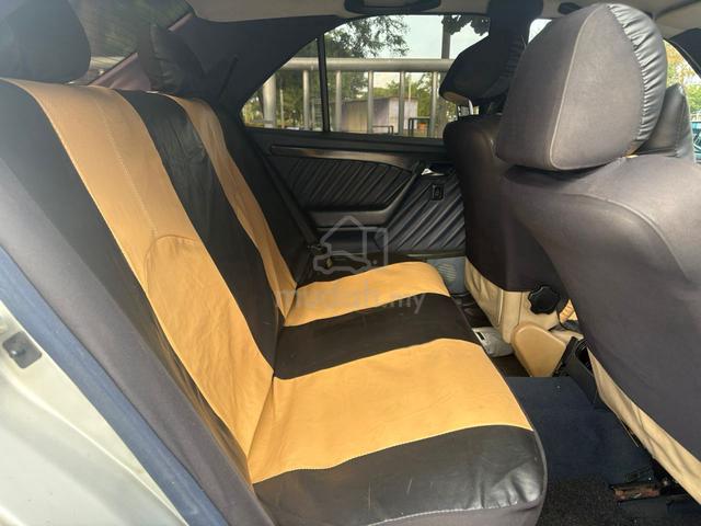1995 Mercedes Benz 200 2.0 (A) - 4