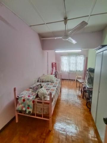 2 Sty Pandan Indah Corner Fully Exted Kitchen And First Floor 4