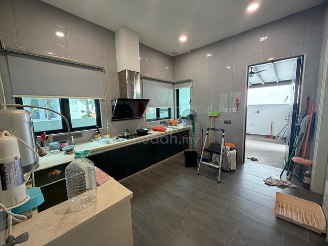 Melaka Ujong Pasir 8 Residence 3 Storey Bungalow with Lift Seafront 1