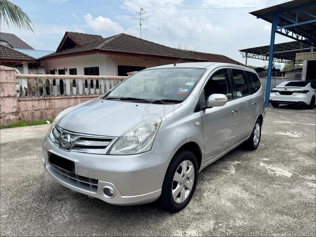2011 Nissan GRAND LIVINA 1.8 (A) Black LeatherSeat - 3
