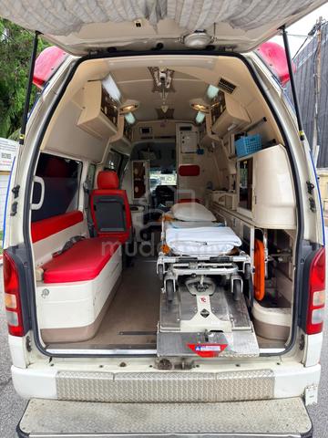 2017 Toyota HIACE 2.7 Ambulance - 3