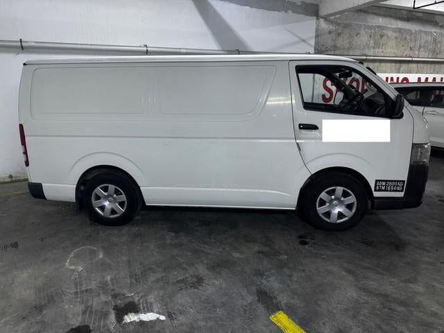 .15 Toyota HIACE 2.5 FACELIFT PANEL VAN (M)1 OWNER - 4