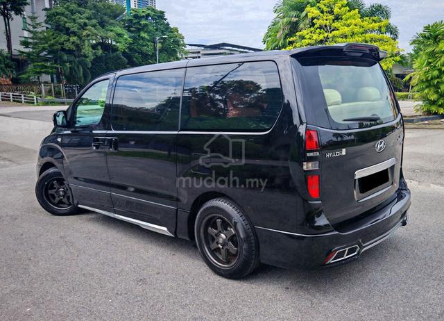 2017 Hyundai GRAND STAREX 2.5 PREMIUM (A) P.DOOR - 5