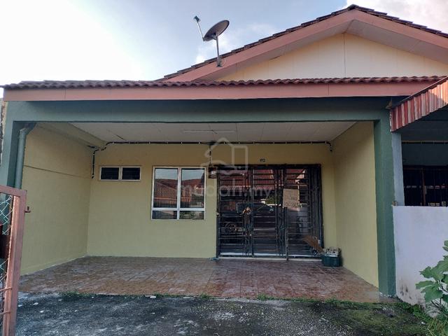 Taman Gadong Indah,Labu 1