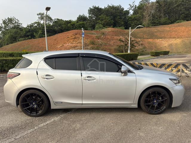2011 Lexus CT200 1.8 H (HYBRID) (A) - 4