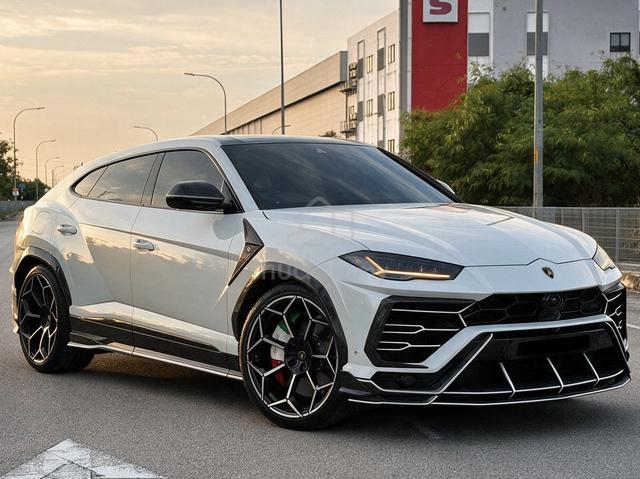 2019 Lamborghini Urus FROST CARBON BODY KIT - 1