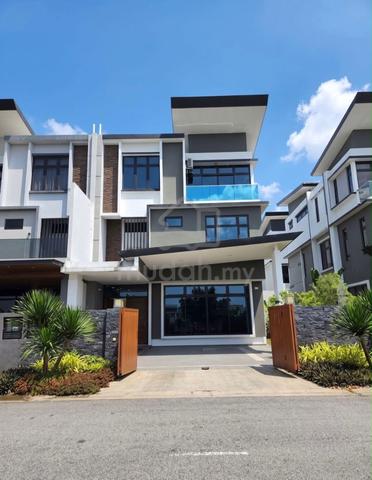 Taman Nusa Sentral @ IskandarPuteri @3-Storey Semi-Detached 1