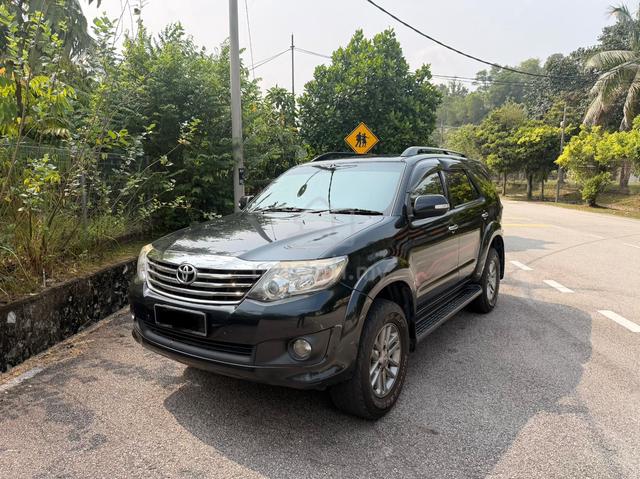 2013 Toyota FORTUNER 2.7 V TGN51R-NKPSKEFJ - 1