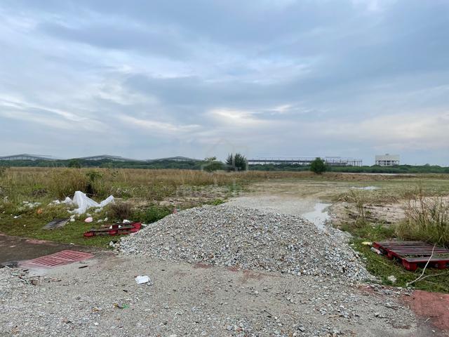 4 Acres Industrial Land, Puncak Alam Selangor 1