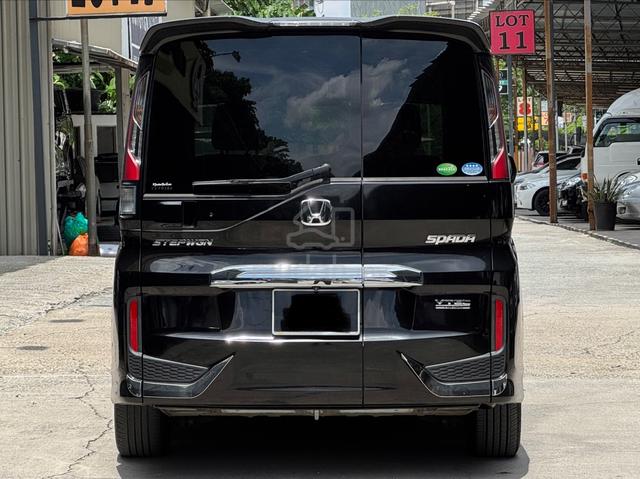 2015 Honda STEPWAGON 1.5 SPADA (A) - 4