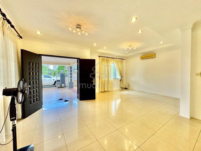 Hilltop Double Storey Semi-Detached House @ Batu Lintang For sale 1