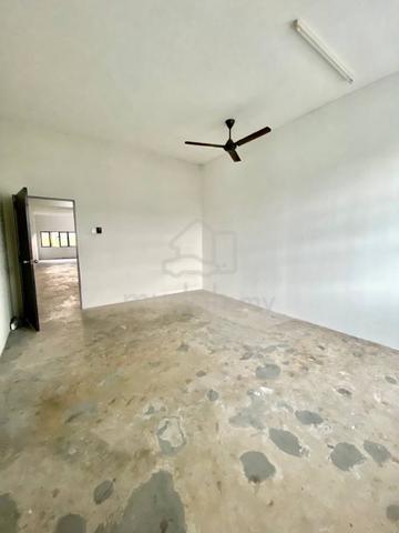 Kedai / Office for rent Kota Emas, Pontian 2