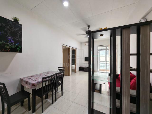 Taman Nusa Bestari, Shop Apartment 1