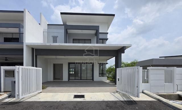 Facing Open + Extra Land + Semi D Kemayan Heights, Seremban 1