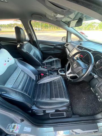 2014 Honda JAZZ 1.5 V (A) - 4