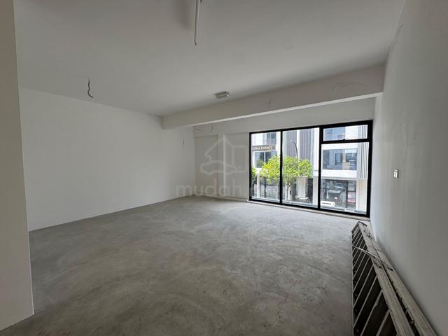 Shoplot/Office 1st Floor Vervea 1100sf Batu Kawan Original Unit 1