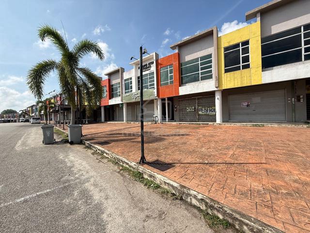 FACING MAINROAD Ground Floor Pusat Niaga Gangsa Durian Tunggal 1