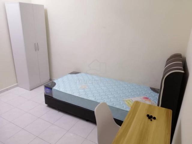 Nice Unit Single room Mentari Court Apartment 3