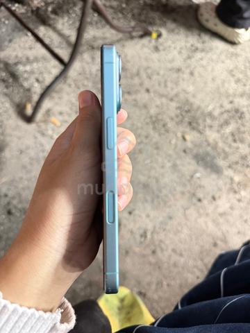 Iphone 16 - photo 5 of 6