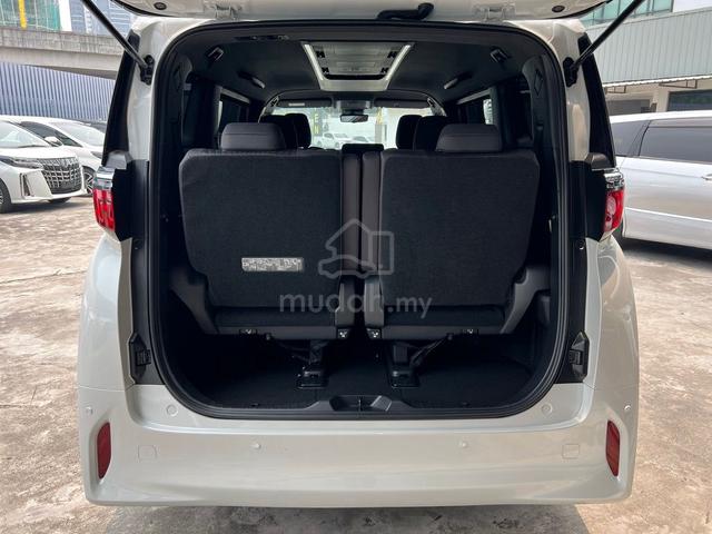 RECON UNREG 2025 Toyota ALPHARD X HYBRID 8 SEATER - 5