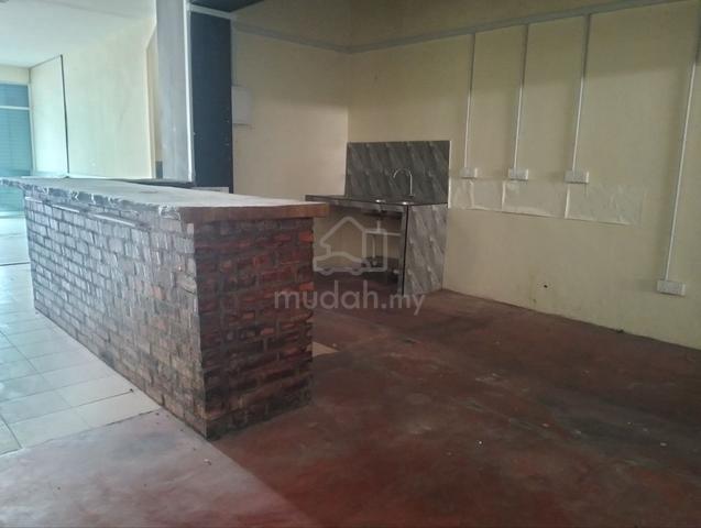 Double Storey Shoplot For Rent  (Opposite MGS) / 1980 sqft 2