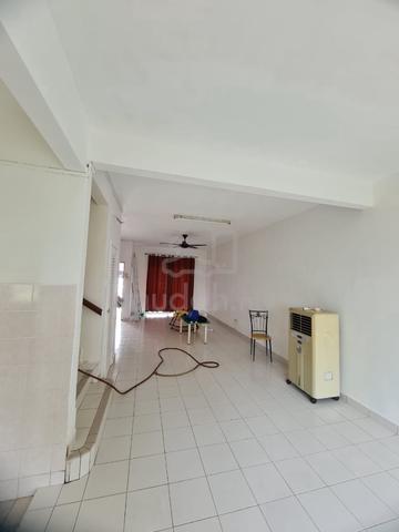 BULAN PAY RM1.7K+ 2-Storey Terrace House Taman Kinrara Puchong 1