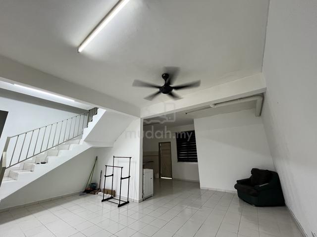 House to be Rent at Batu Berendam 1