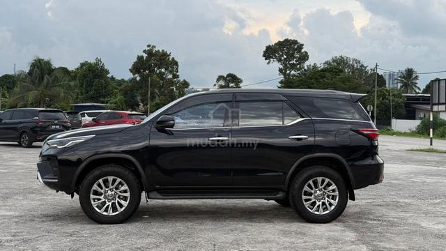 2022 Toyota FORTUNER SRZ 2.7L (A) F.SERV.R.TOYOTA - 3