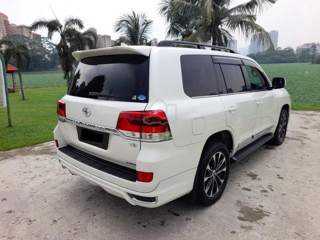 2017 Toyota LANDCRUISER 4.6  (A) - 5