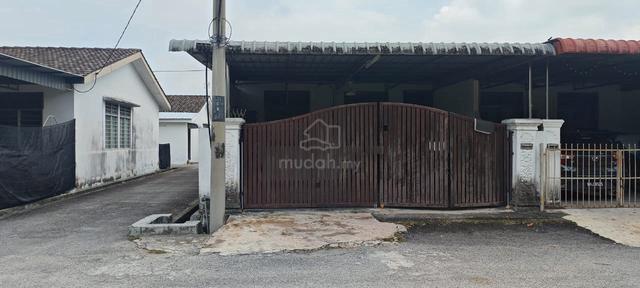 Teres End Lot Taman Lagenda, Padang Serai (open facing) 1