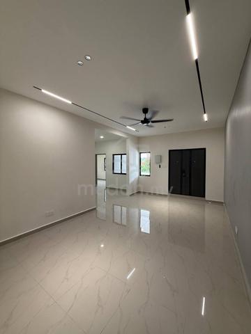 Masai ,Plentong ,🔥Single Storey Bungalow House🔥2346sqft,Renovated 1