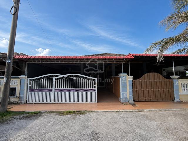 [RENOVATED ] Teres Setingkat, Taman Gadong Perdana,Pulau Gadong Melaka 1