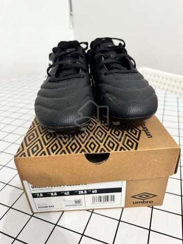 Umbro Boots - photo 2 of 3