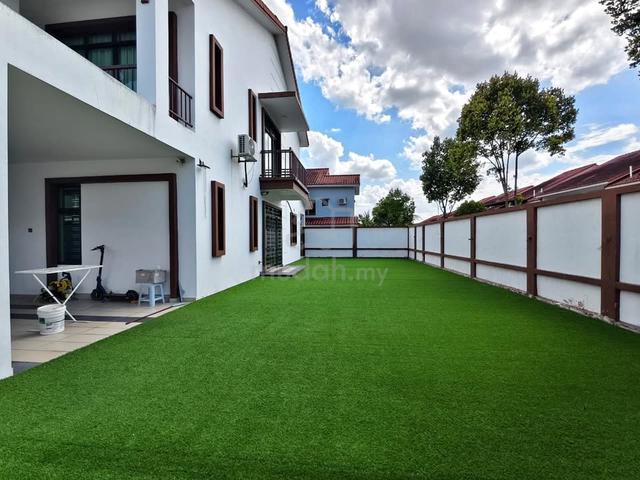 Big Corner 44x90【Extra Land 20ft + 4bed 4Bath】 Bandar Enstek 1