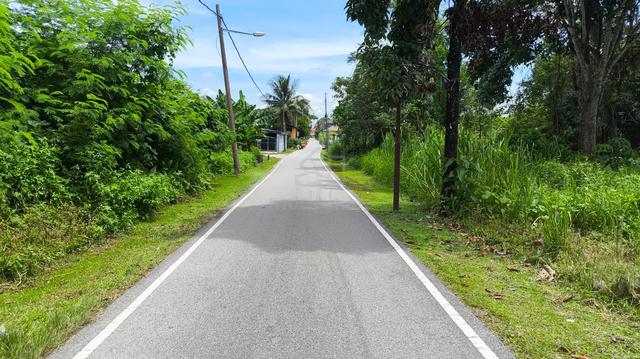 Kg. Merbau Sempak, Sungai Buloh, 1-Acre Prime Land Converted Building 1