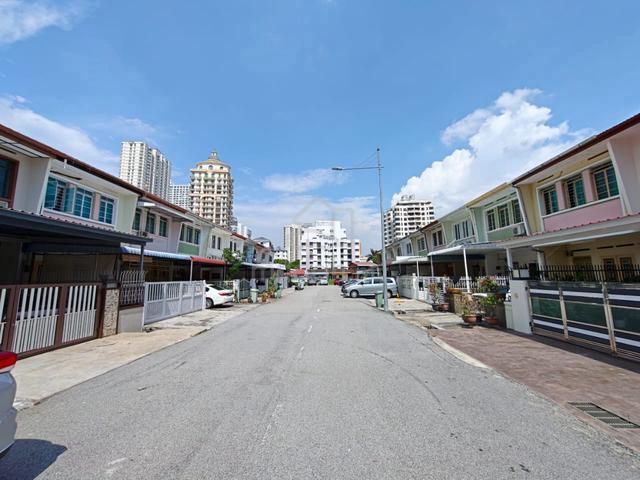 Prime Location 2 Storey Terrace at Solok Jones Pulau Tikus for Sale 1