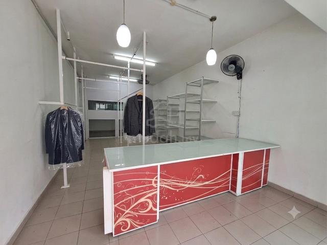 Bandar Kinrara - Retail Shop in The Zest (serviced residence) 1