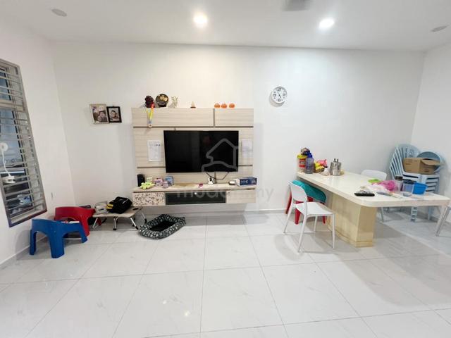 Permas Jaya Double Storey Terrace House 4bed Fully Furnished Johor 1