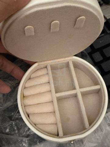 DOUBLE LAYER Jewerly box - photo 3 of 4