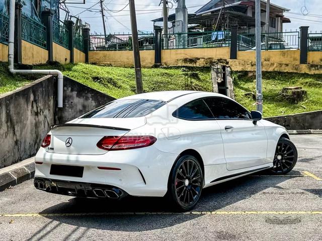 Mercedes Benz C250 2.0 COUPE AMG Convert C63 36kMI - 2