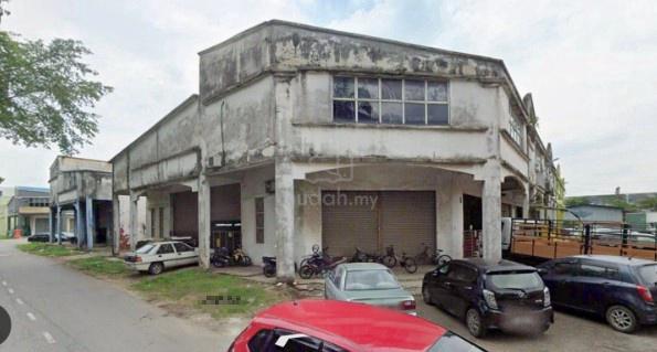 Bukit Kemuning 1.5 storey CORNER Link Factory 3800sqft Freehold 1
