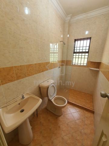 Taman Klebang Ria Double Storey Terrace house for rent facing field 4