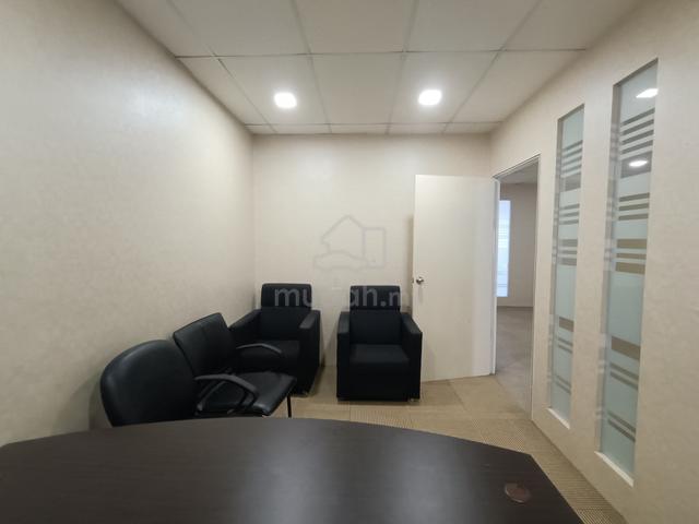 Available Any Time Shop Office with Lift &  Renovated Condition 5