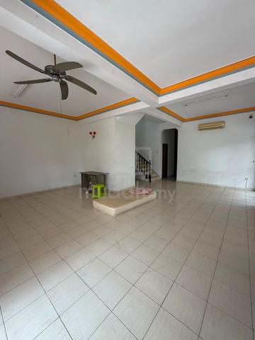 R2200/Desa Cemerlang/2 Storey Cluste/4Bed/Partial Furnished/JJ8651 1