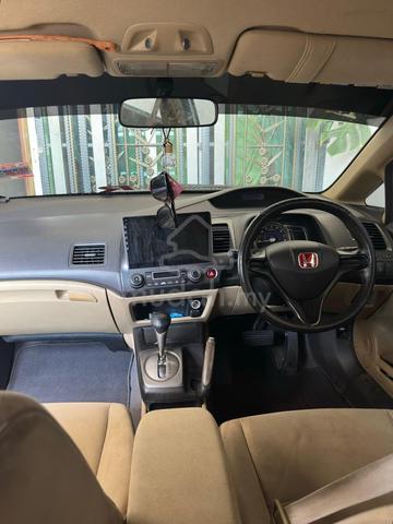 Honda CIVIC 1.8 i-VTEC (A) - 5