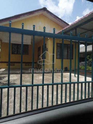 Rumah utk disewa di Kampung Baru Kanan, Kemasik 1